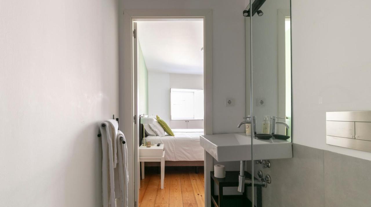 Altido Stylish 5Br Apt With Big Terrace In Principe Real Lisboa Chambre photo